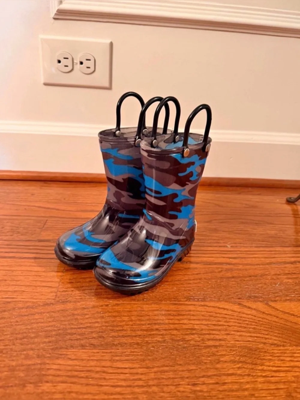London Fog Boys Toddler Size 6 Blue Camo Waterproof Rain Boots Pull On Handles